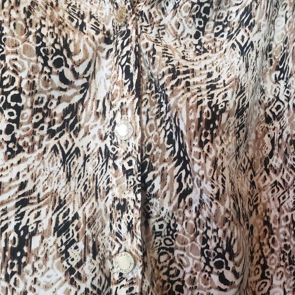 DANA BUCHMAN Quarter-button Short-sleeve Blouse - Picture 2 of 10